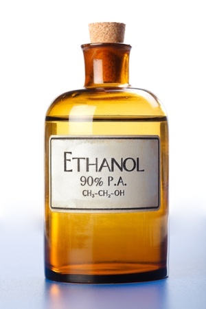 Ethanol (ethylalcohol) in fles
