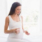 Foliumzuur tijdens de zwangerschap: de voordelen, de nadelen en de beste foliumzuursupplementen