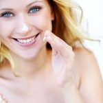 Kan bescherming van de huid met een UV-filter de al bestaande tekenen van huidveroudering verminderen?