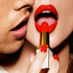 Het lipstick effect – cosmeticaproducten als investering in de toekomst